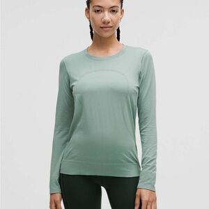 Women's Green Long Sleeve Top